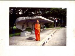 SWAMY SINGAPORE PHOTOS - 2002